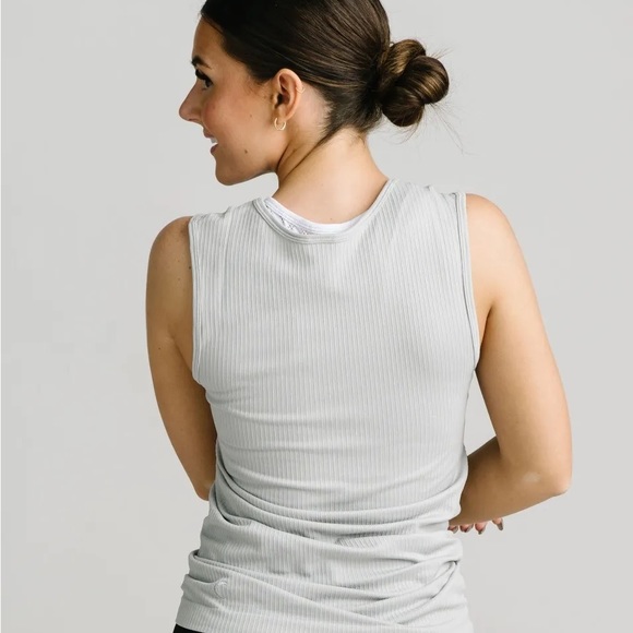 Fog Parallel Tank. NWT! - Picture 2 of 3